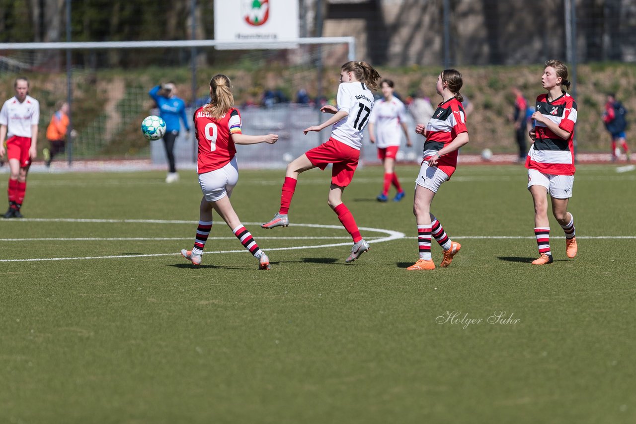 Bild 154 - wCJ Walddoerfer - Altona 93 : Ergebnis: 0:1